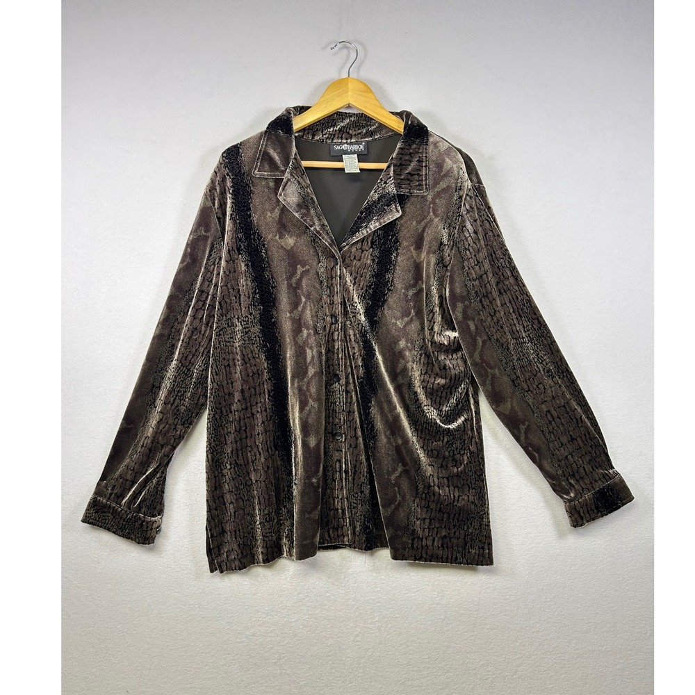 Sag Harbor Woman 1X Brown Animal Print Velvet Button Front Shirt Top
